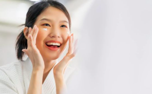 cac xu huong cham soc da 2024 ban khong the bo lo 3